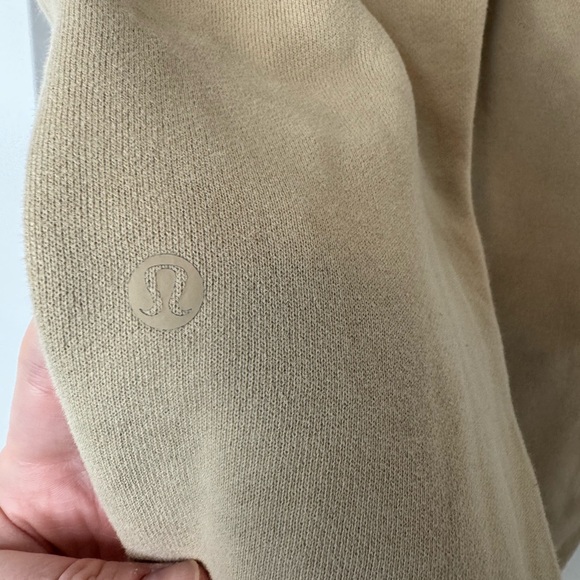 Lululemon Scuba Beige Drawstring Jogger - Picture 5 of 6